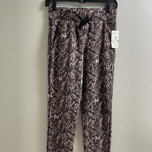 D) Jessica Simpson Wild Snake Pink Erina size Petite Extra Small - Picture 2 of 15